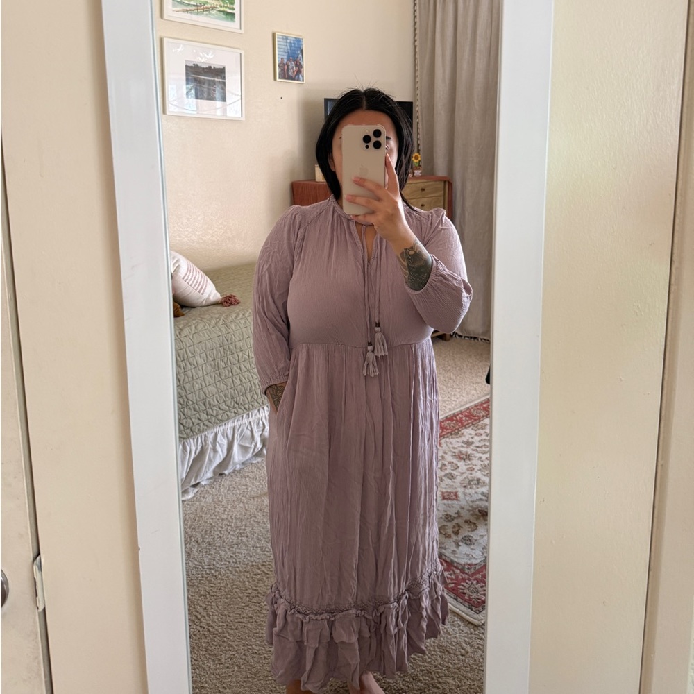 Elegant Lavender Midi Dress